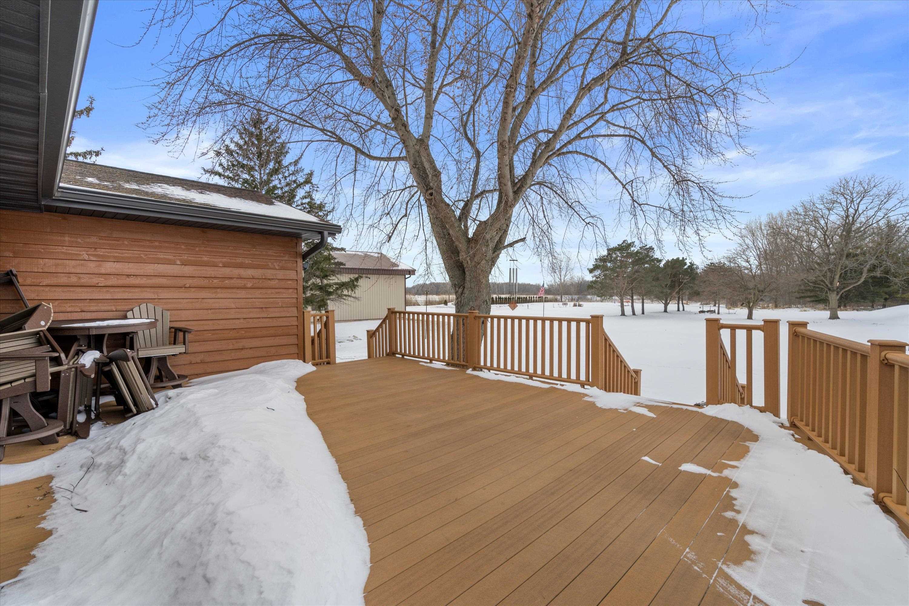 1110 South Allen Road Green Bay, WI 54311 - Photo 7 of 65