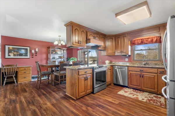 $899,900 | 1110 South Allen Road, Green Bay, WI 54311