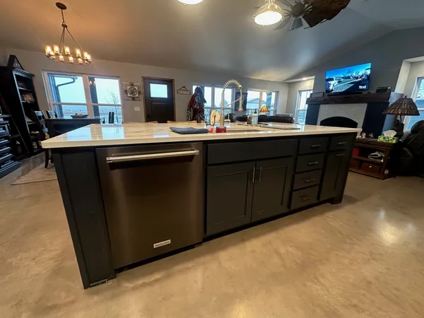 $550,000 | 147 Safari Drive, Saratoga, WY 82331