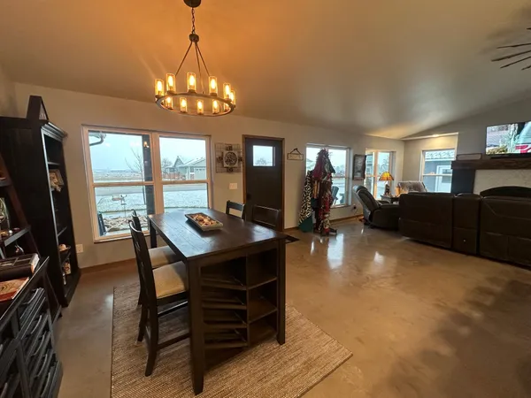 $550,000 | 147 Safari Drive, Saratoga, WY 82331
