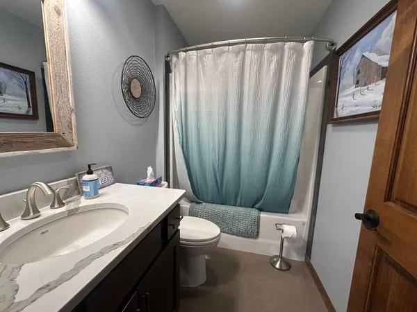 $550,000 | 147 Safari Drive, Saratoga, WY 82331