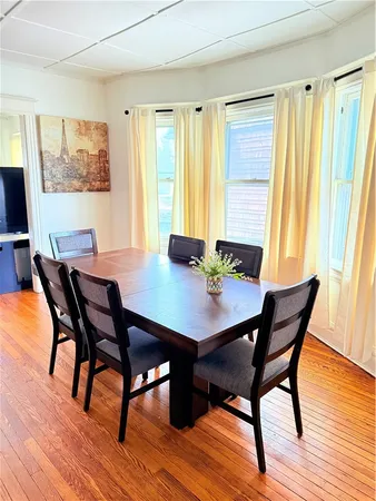 $1,850 | 948 Monroe Avenue, Rochester, NY 14620