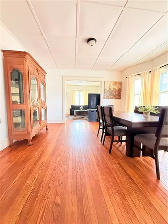 $1,850 | 948 Monroe Avenue, Rochester, NY 14620