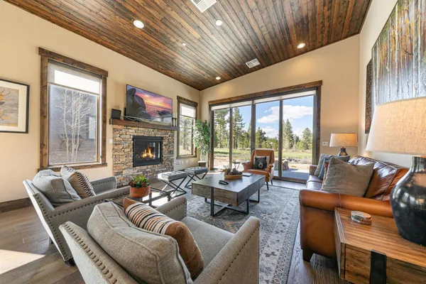 $1,895,000 | 10113 Corrie Court, Truckee, CA 96161