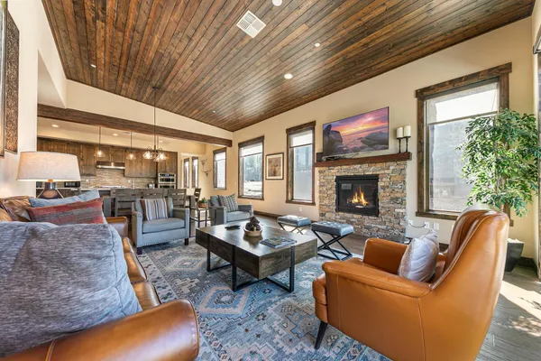 $1,895,000 | 10113 Corrie Court, Truckee, CA 96161