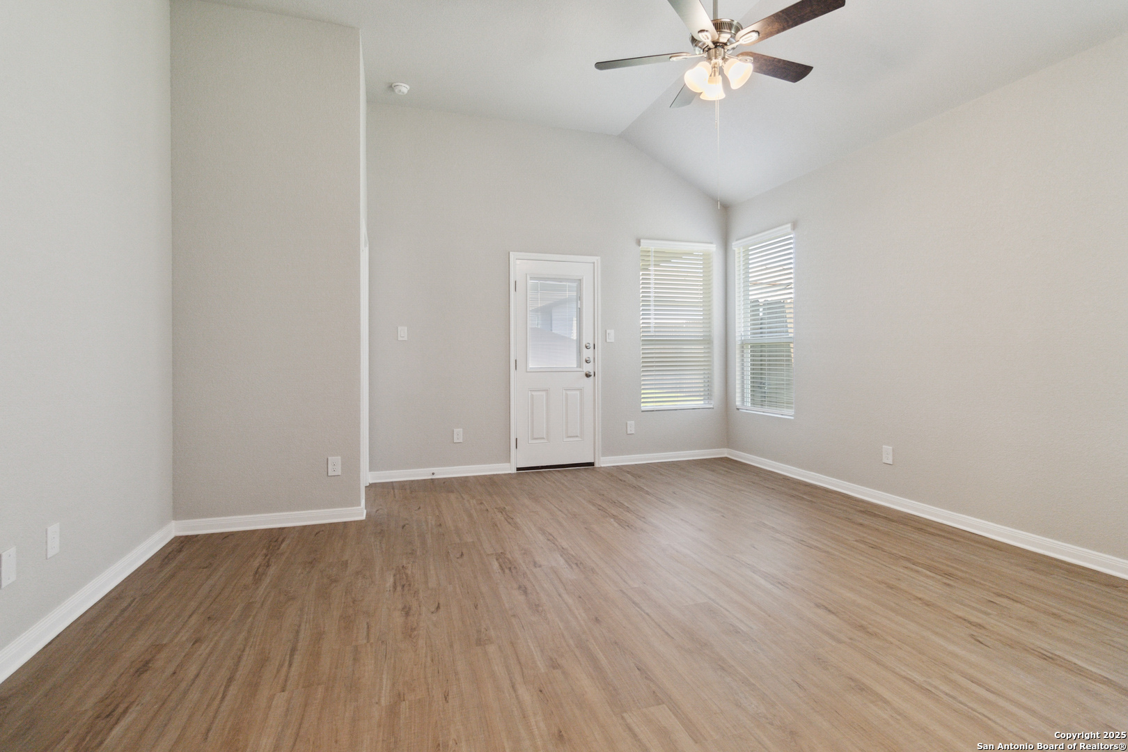 105 Gunner Road Buda, TX 78610 - Photo 7 of 30