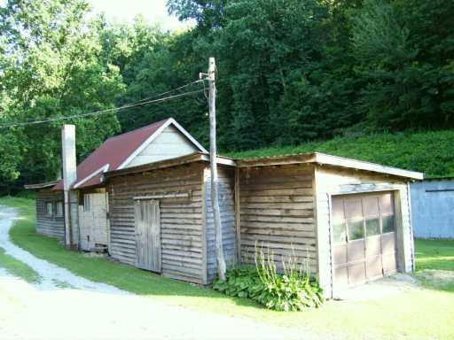 188 Kelly Road Smithton, PA 15479 - Photo 4 of 6