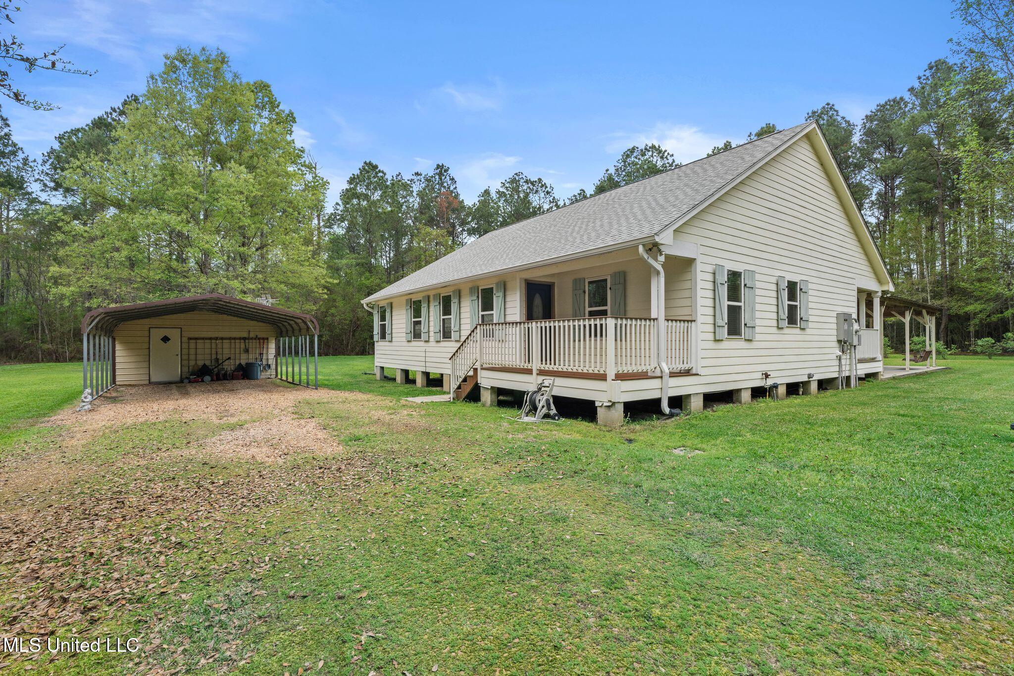 11 Winchester Road Poplarville, MS 39470 - Photo 4 of 25 IMG_1166