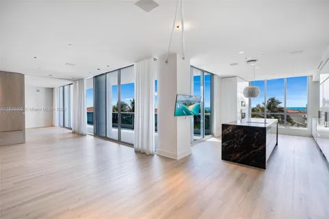 $4,650,000 | 5959 Collins Avenue, Unit 705, Miami Beach, FL 33140