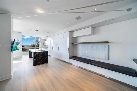 $4,650,000 | 5959 Collins Avenue, Unit 705, Miami Beach, FL 33140