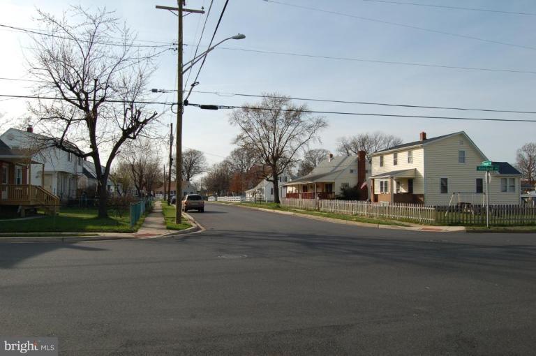 1740 Drexel Road Dundalk, MD 21222 - Photo 8 of 17 Street vie looking west