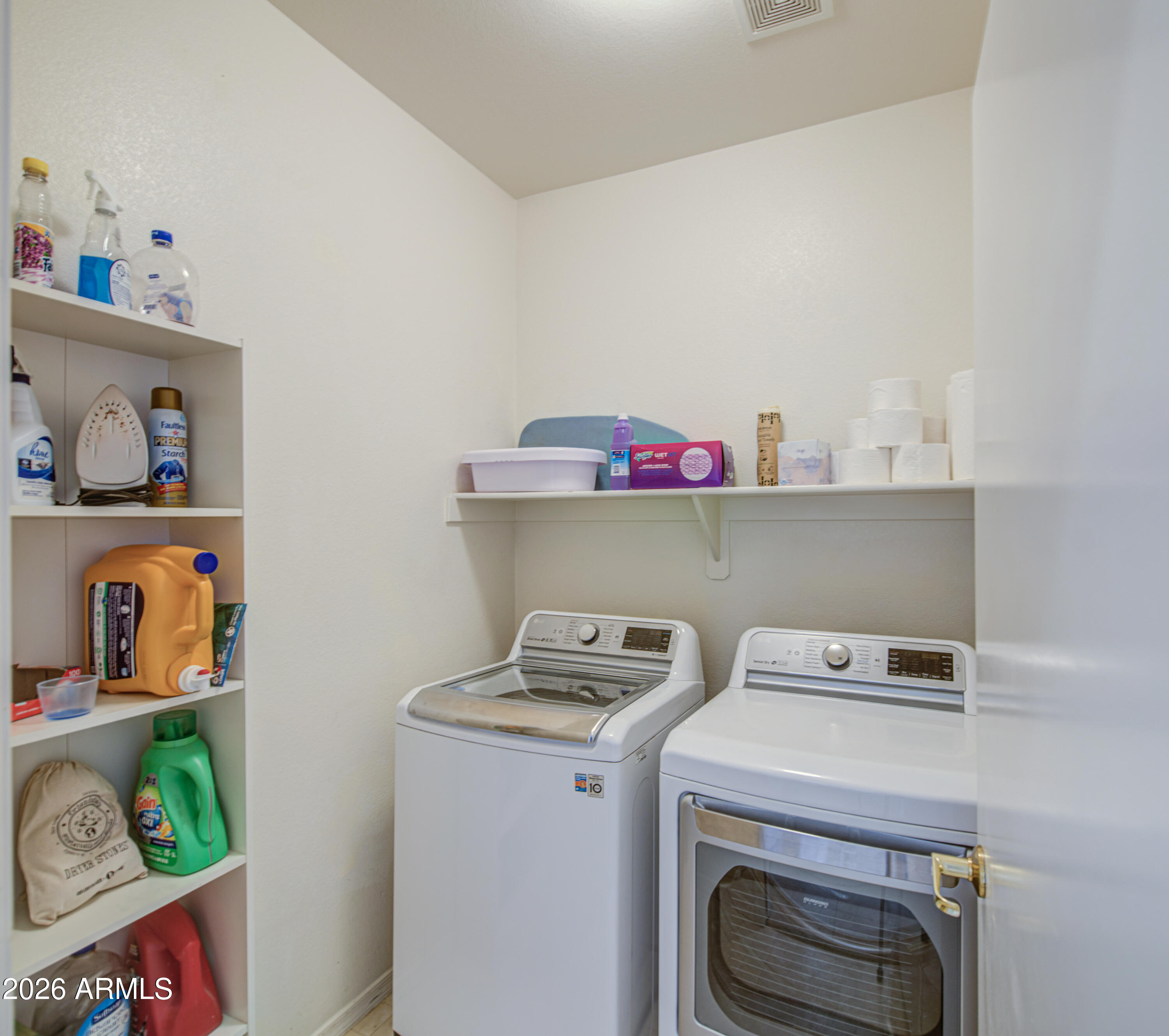 1364 West Musket Way Chandler, AZ 85286 - Photo 31 of 40 Laundry