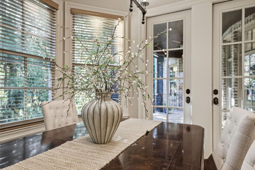 841 Camden Park Court Atlanta, GA 30342 - Photo 13 of 120