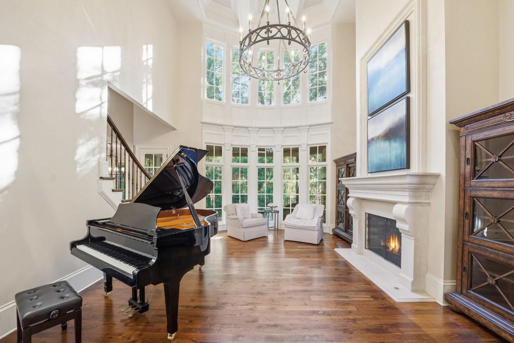 841 Camden Park Court Atlanta, GA 30342 - Photo 37 of 120