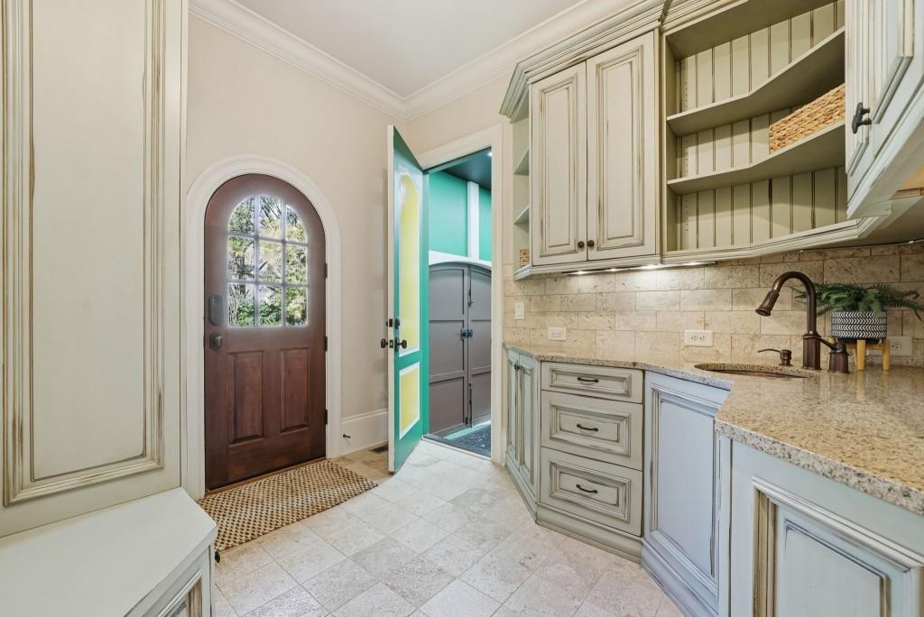 841 Camden Park Court Atlanta, GA 30342 - Photo 45 of 120