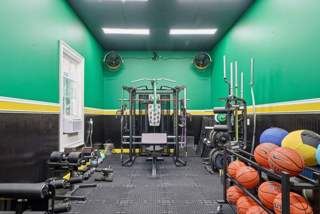 841 Camden Park Court Atlanta, GA 30342 - Photo 47 of 120