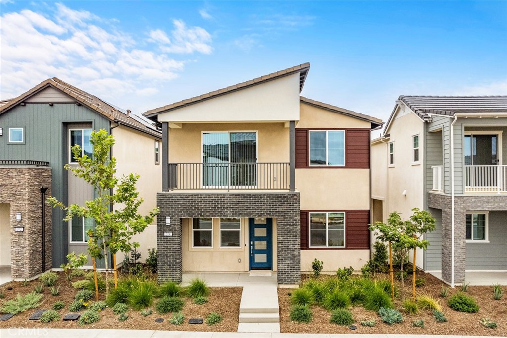 374 Baluster Irvine, CA 92618 - Photo 1 of 64 a front view of a house with plants