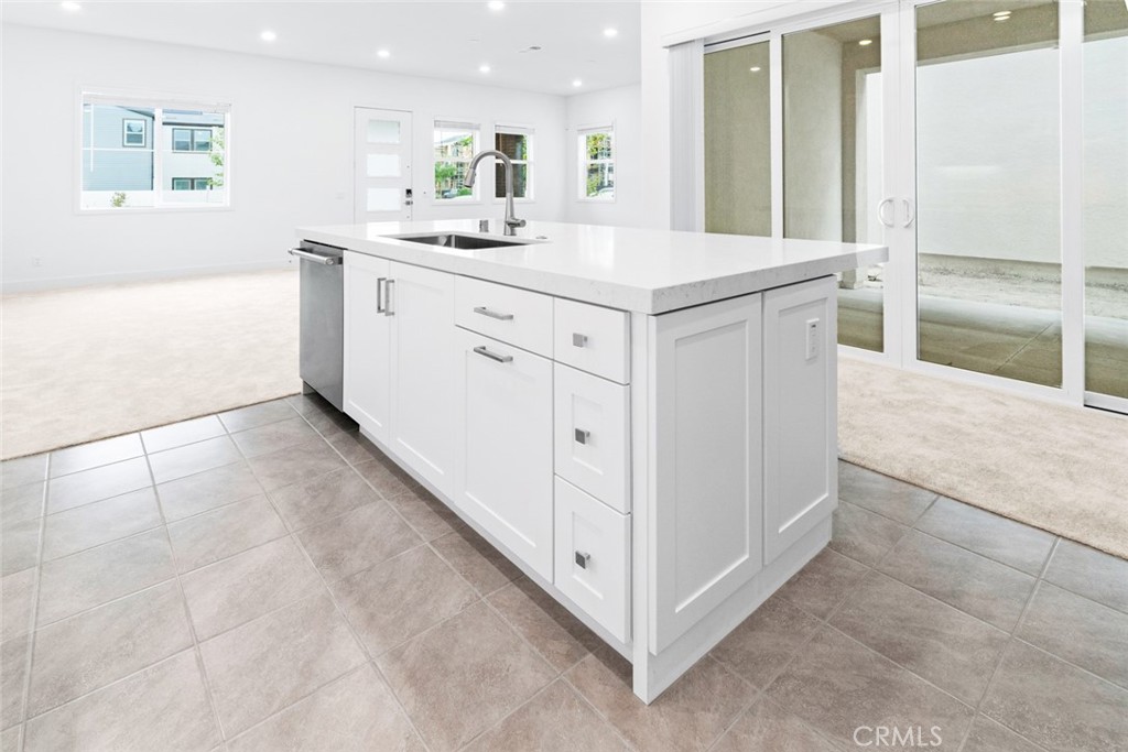 374 Baluster Irvine, CA 92618 - Photo 11 of 64