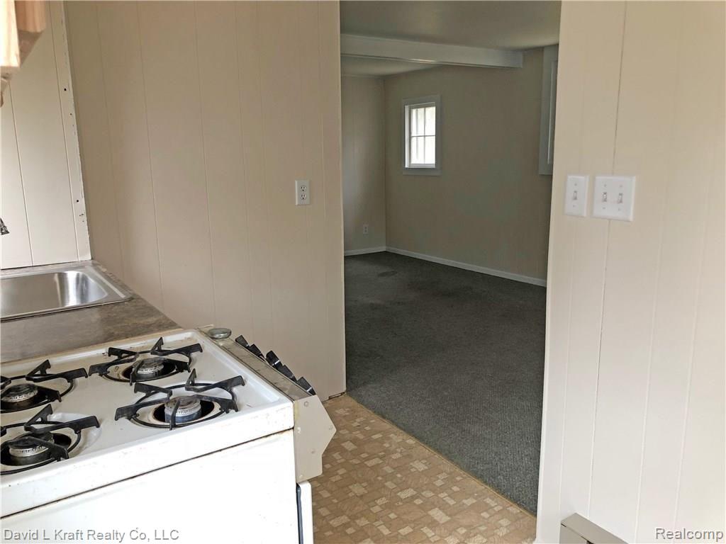 971 Port Austin Road Port Austin, MI 48467 - Photo 12 of 18 IMG_3267.jpg