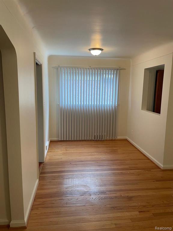 9691 Rosedale Boulevard Allen Park, MI 48101 - Photo 4 of 12