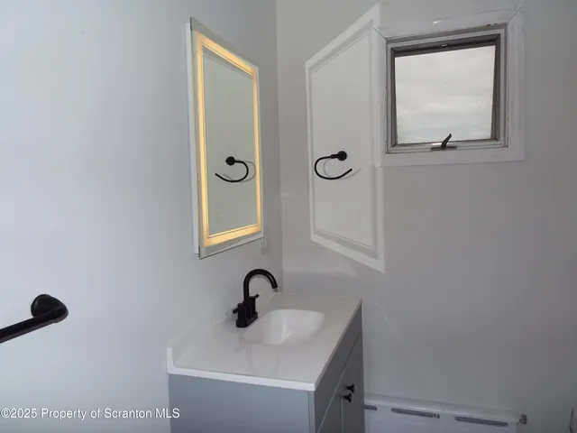 $234,900 | 164 Welles Street, Forty Fort, PA 18704