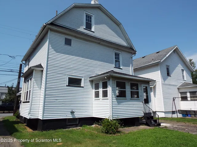 $234,900 | 164 Welles Street, Forty Fort, PA 18704