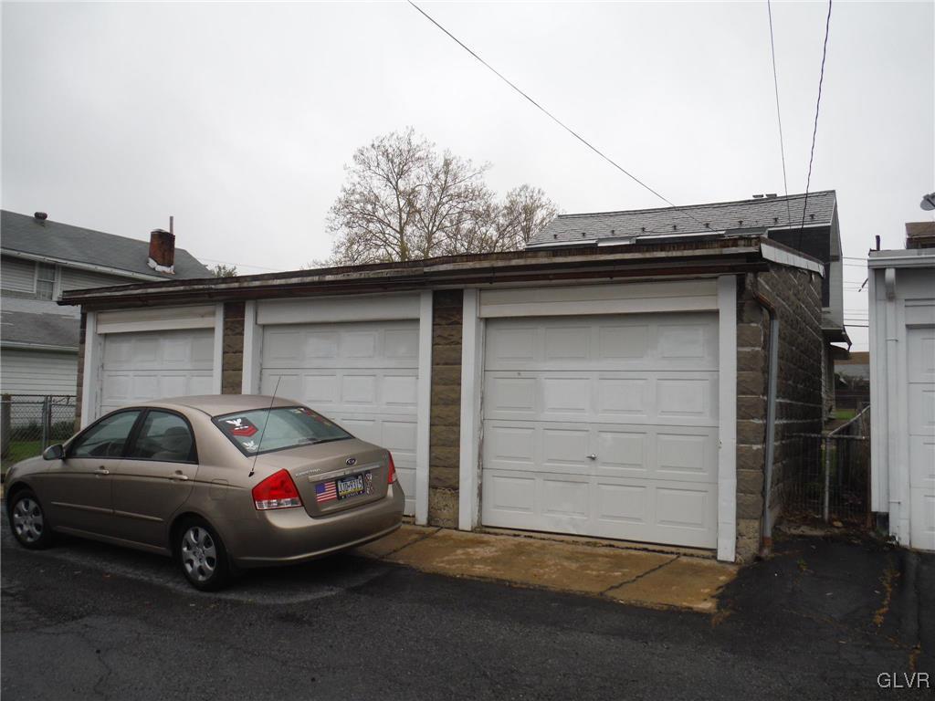 626 Pembroke Road Bethlehem, PA 18018 - Photo 7 of 10 Gallery Image 7