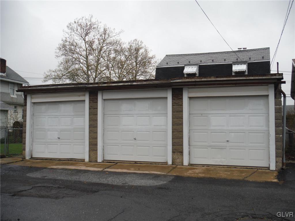 626 Pembroke Road Bethlehem, PA 18018 - Photo 9 of 10 Gallery Image 9