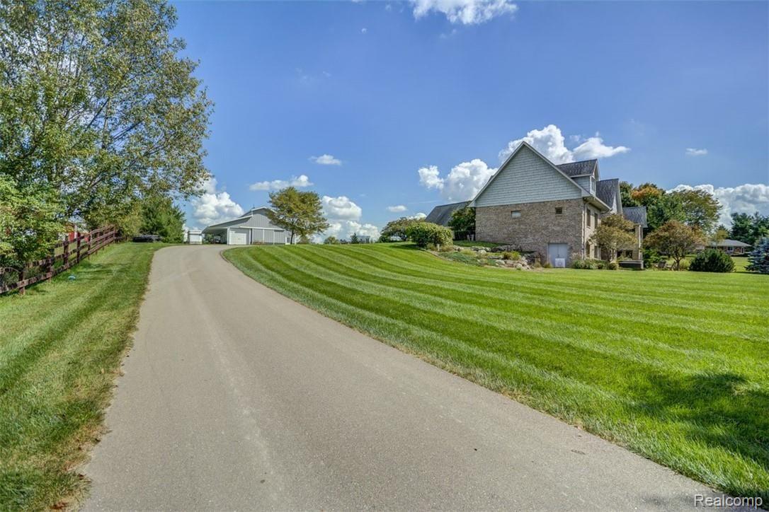 1401 South Garner Road Milford, MI 48380 - Photo 33 of 33 98.jpg