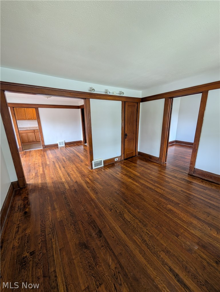 3558 Bosworth Road Cleveland, OH 44111 - Photo 14 of 33 Downstairs unit Living room
