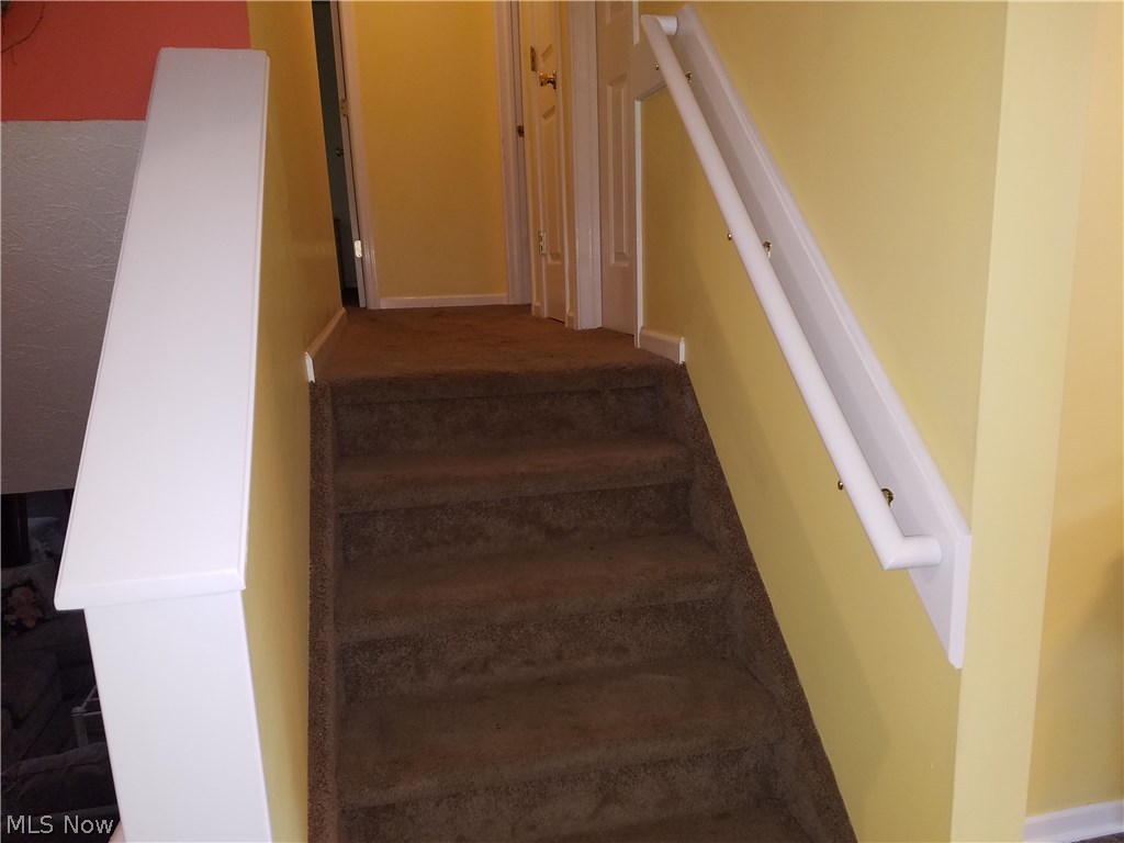 2344 Blake Road Wadsworth, OH 44281 - Photo 8 of 32