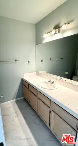 $5,000 | 1802 20th Street, Unit B, Santa Monica, CA 90404