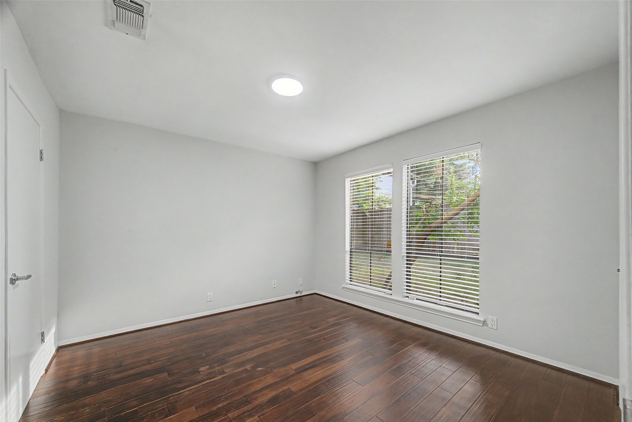 2723 Nottingham Street Houston, TX 77005 - Photo 27 of 47