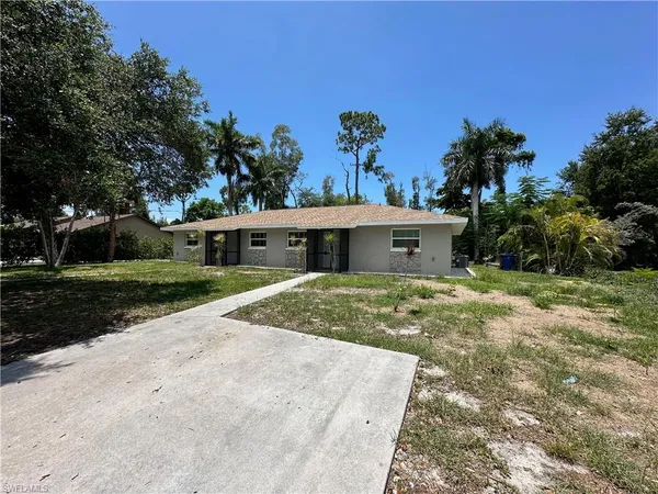 $1,850 | 17396 East Carnegie Circle, Fort Myers, FL 33967