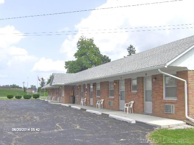5060 Peck Road Croswell, MI 48422 - Photo 6 of 14 31326334-8.JPG