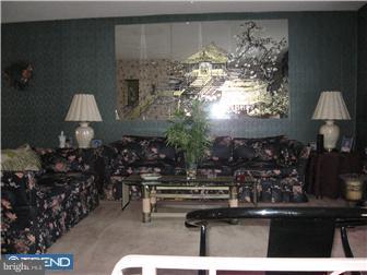 3828 Salina Road Philadelphia, PA 19154 - Photo 3 of 12 Living Room