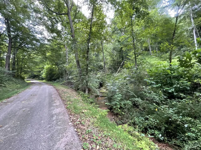 $139,750 | 5 Lyle Hollow Road, Palmyra, TN 37142