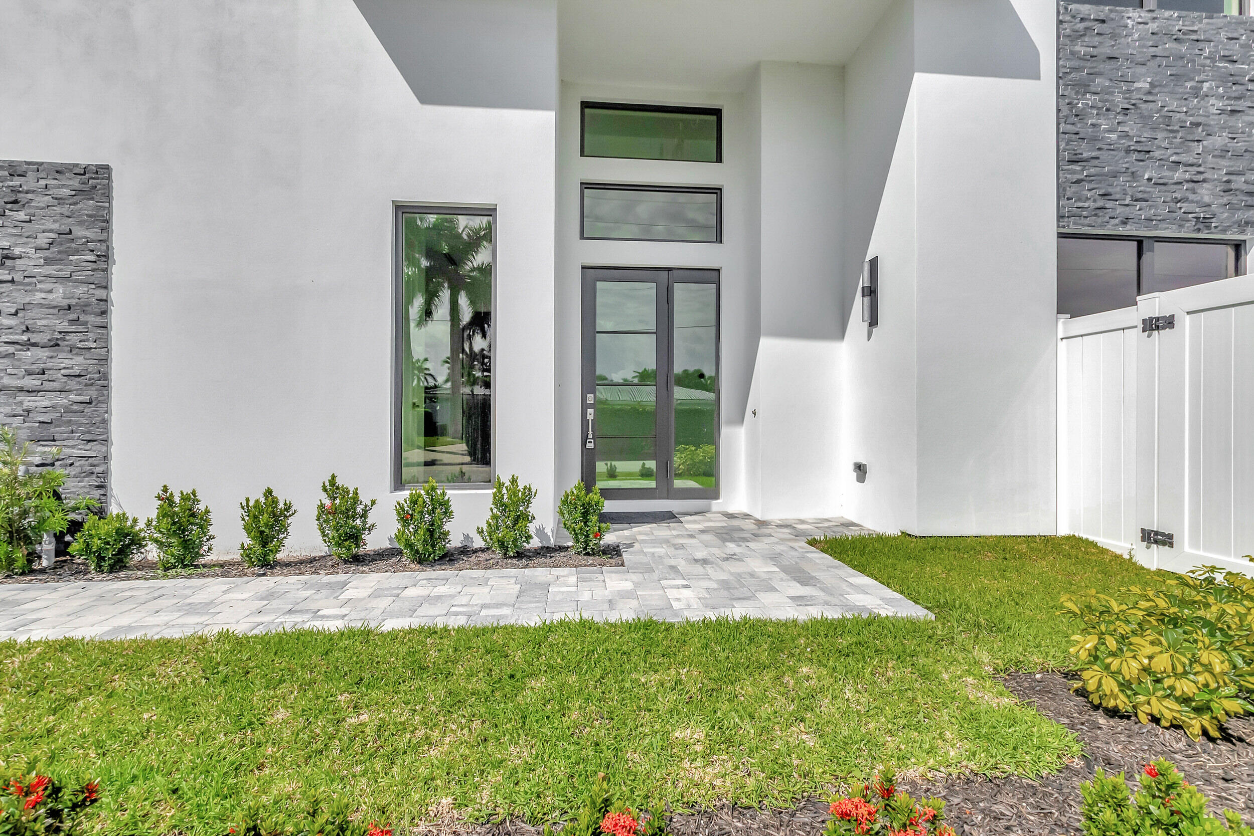 699 Kingsbridge Street Boca Raton, FL 33487 - Photo 3 of 39 04_dsc_1113