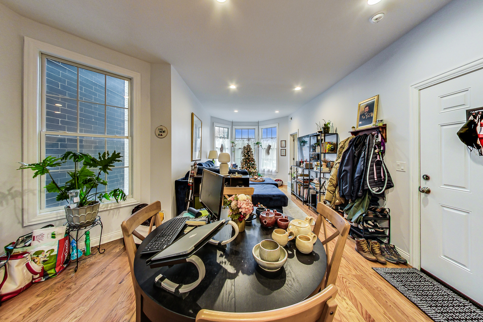1934 West Irving Park Road Chicago, IL 60613 - Photo 8 of 63 Gallery Image 8