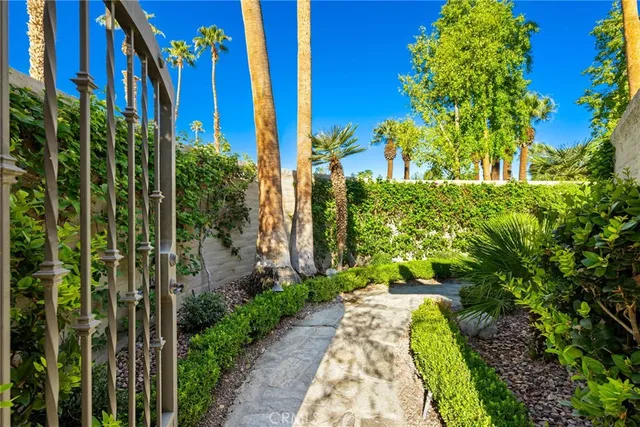 $1,195,000 | 310 Running Springs Drive, Palm Desert, CA 92211