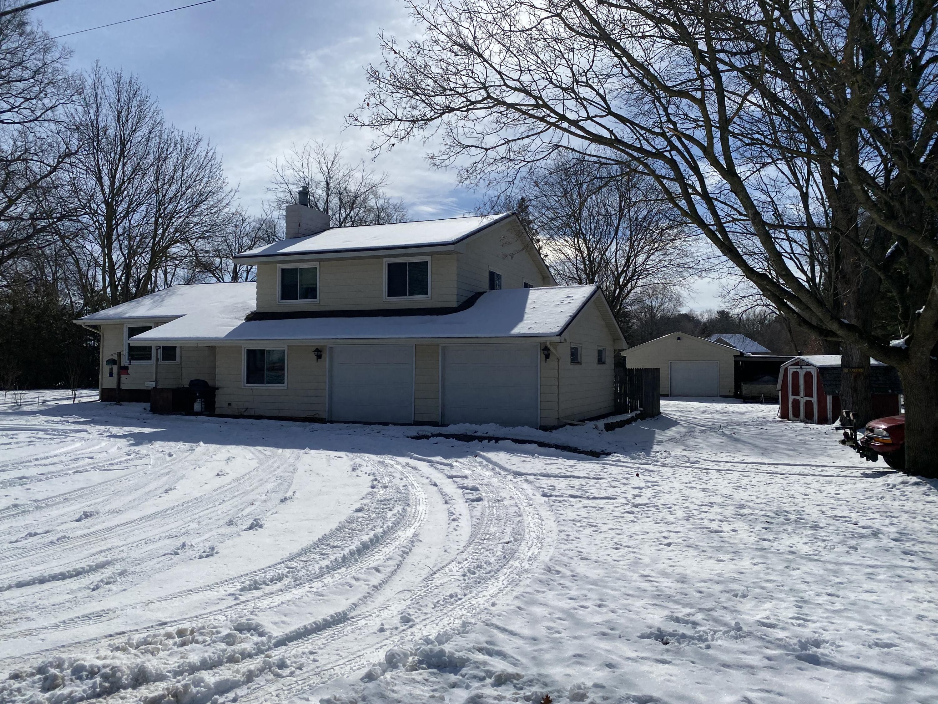 1479 West Giles Road Muskegon, MI 49445 - Photo 3 of 49 1479 W Giles Road