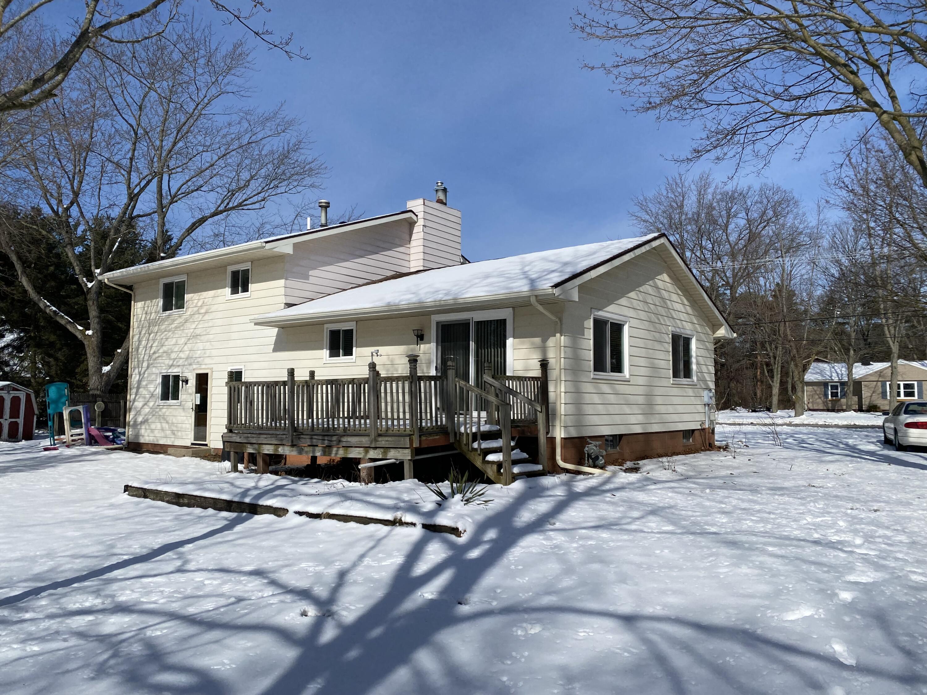 1479 West Giles Road Muskegon, MI 49445 - Photo 6 of 49 1479 W Giles Road