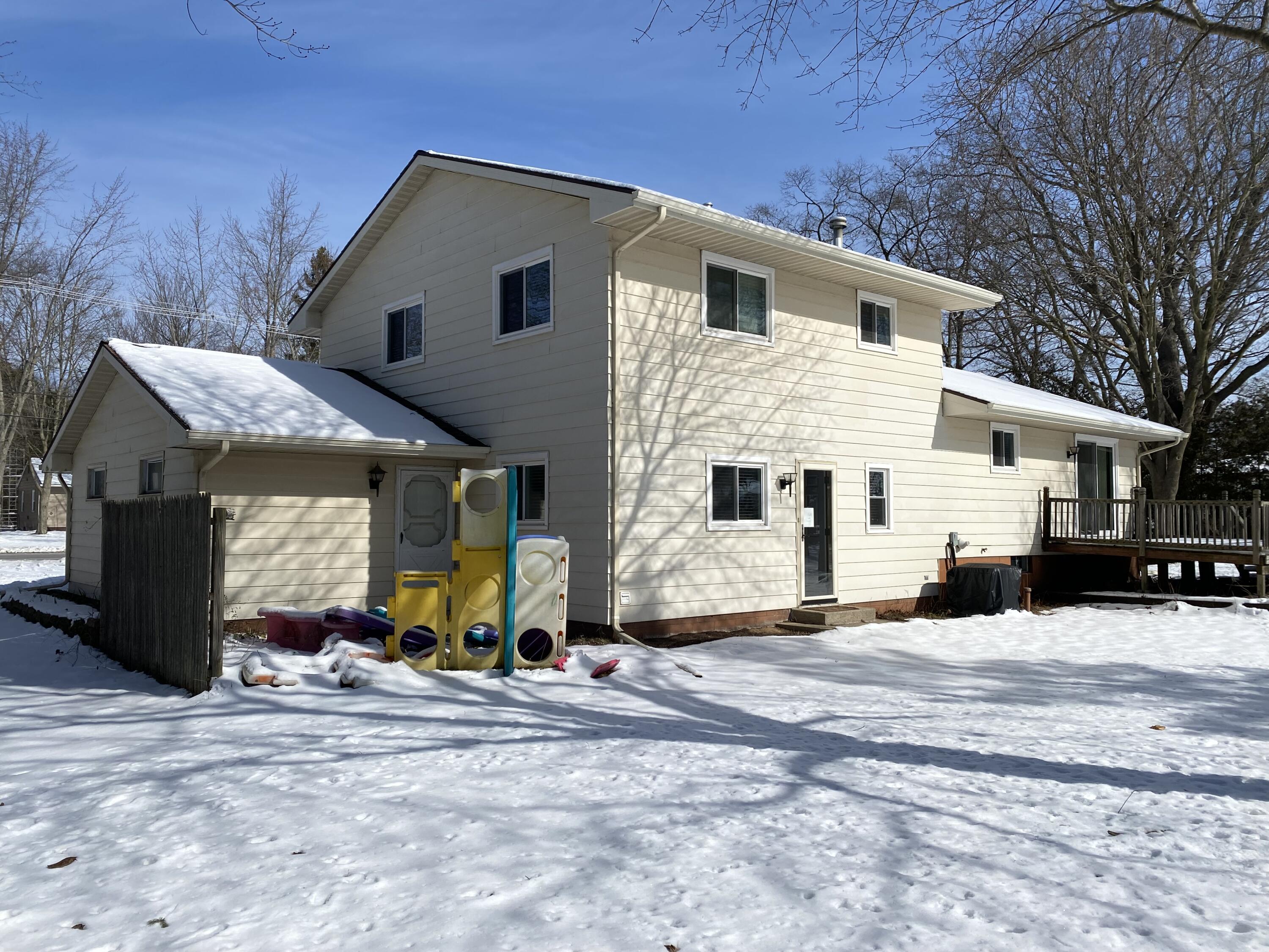 1479 West Giles Road Muskegon, MI 49445 - Photo 8 of 49 1479 W Giles Road