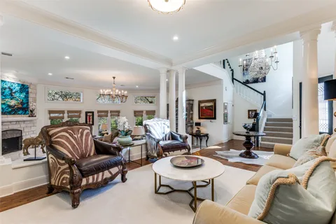 $989,000 | 6815 Cougar Run, Austin, TX 78731