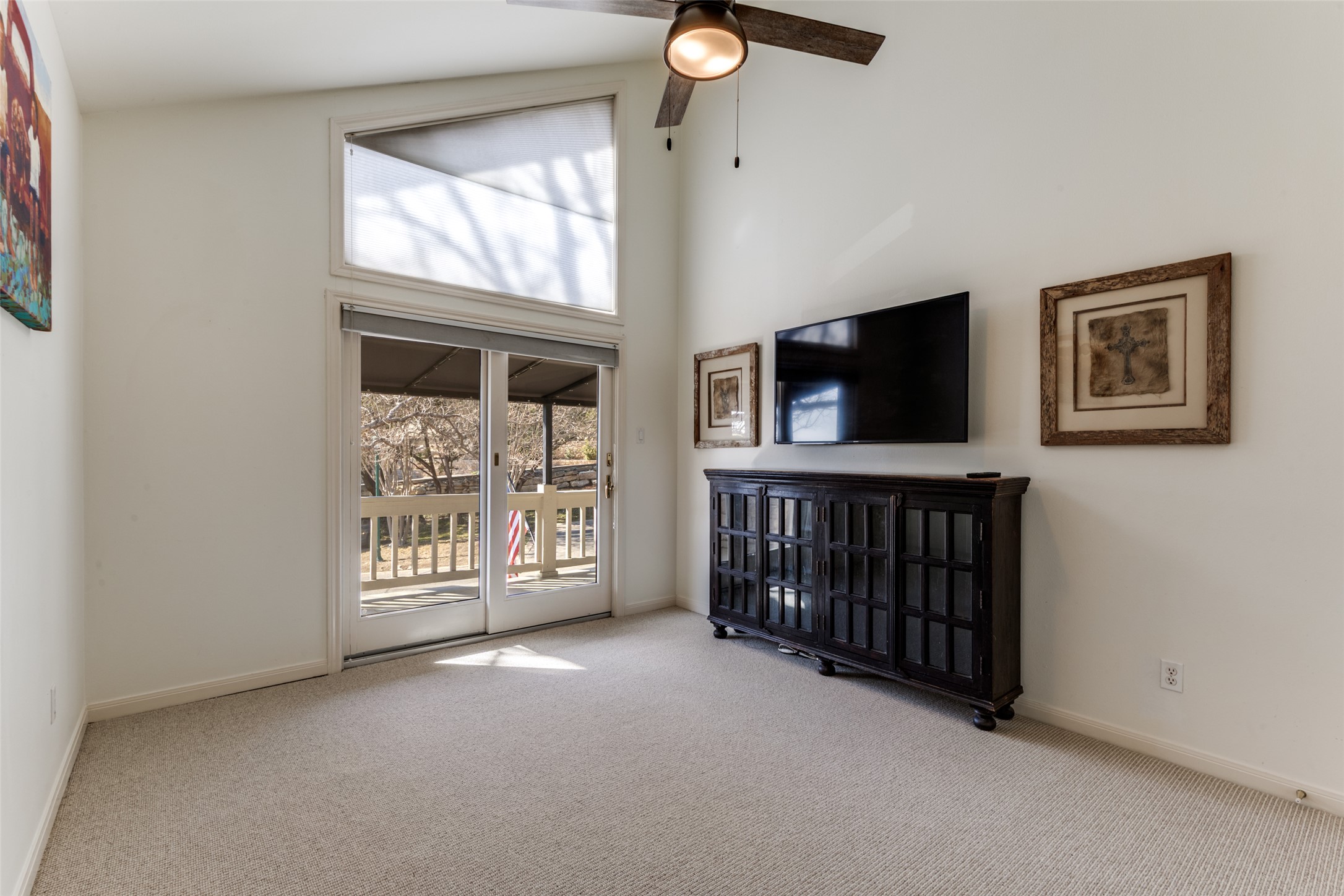 6815 Cougar Run Austin, TX 78731 - Photo 16 of 27 Second bedroom with balcony