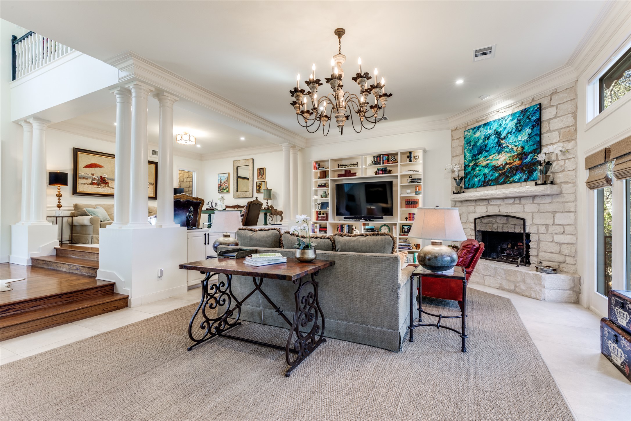 6815 Cougar Run Austin, TX 78731 - Photo 4 of 27 Big spacious living area with wood burning fireplace