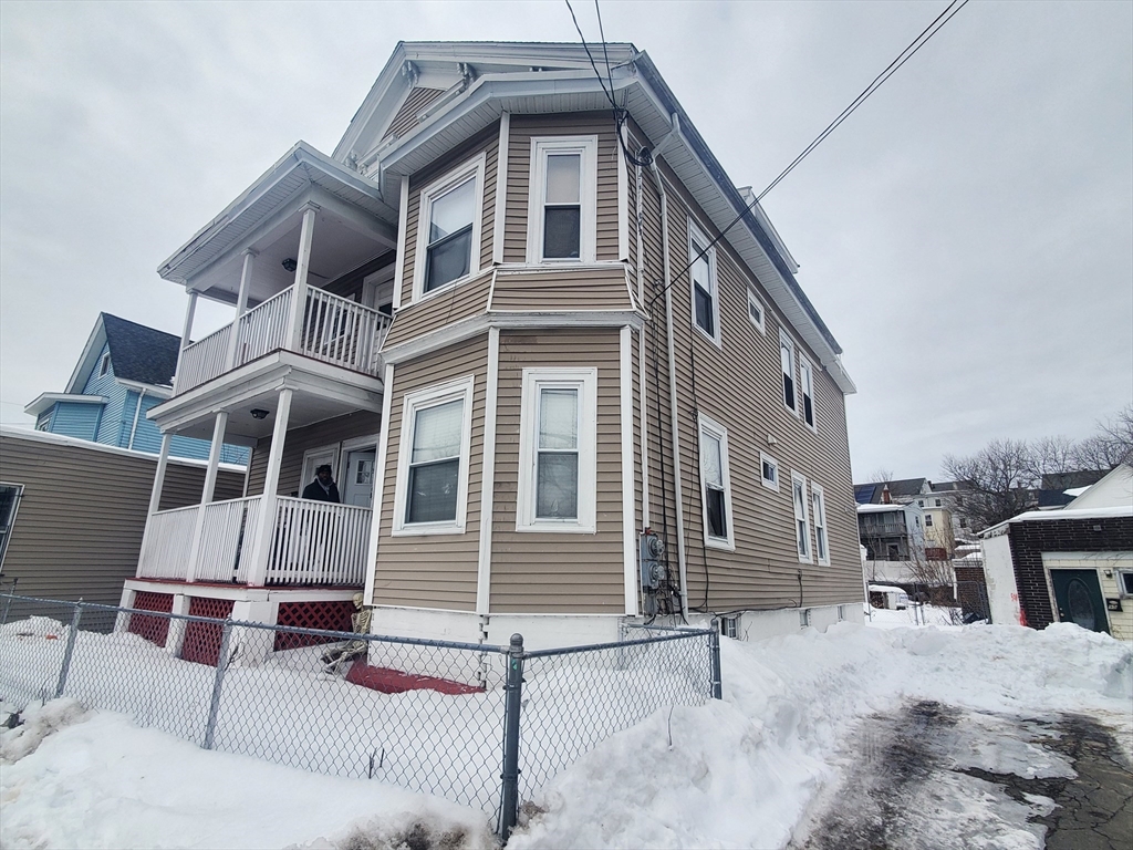 97 High Street Haverhill, MA 01832 - Photo 3 of 39