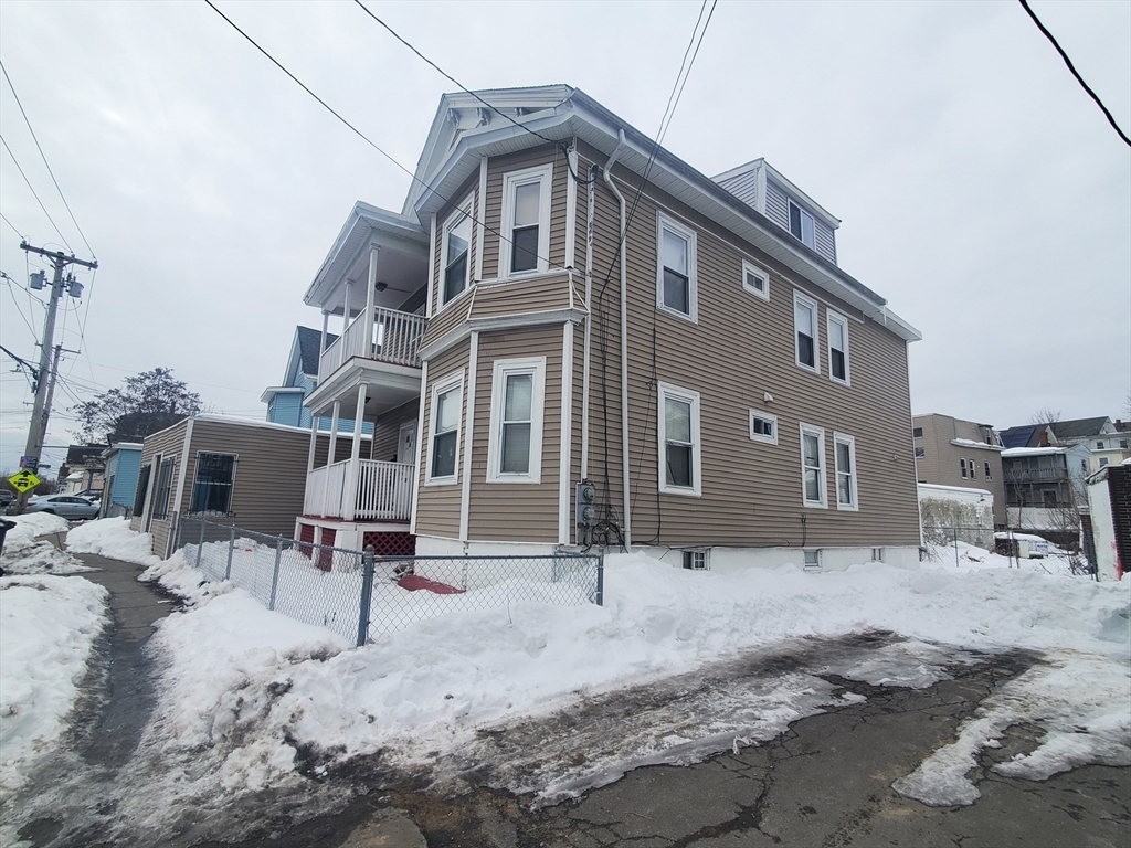 97 High Street Haverhill, MA 01832 - Photo 5 of 39