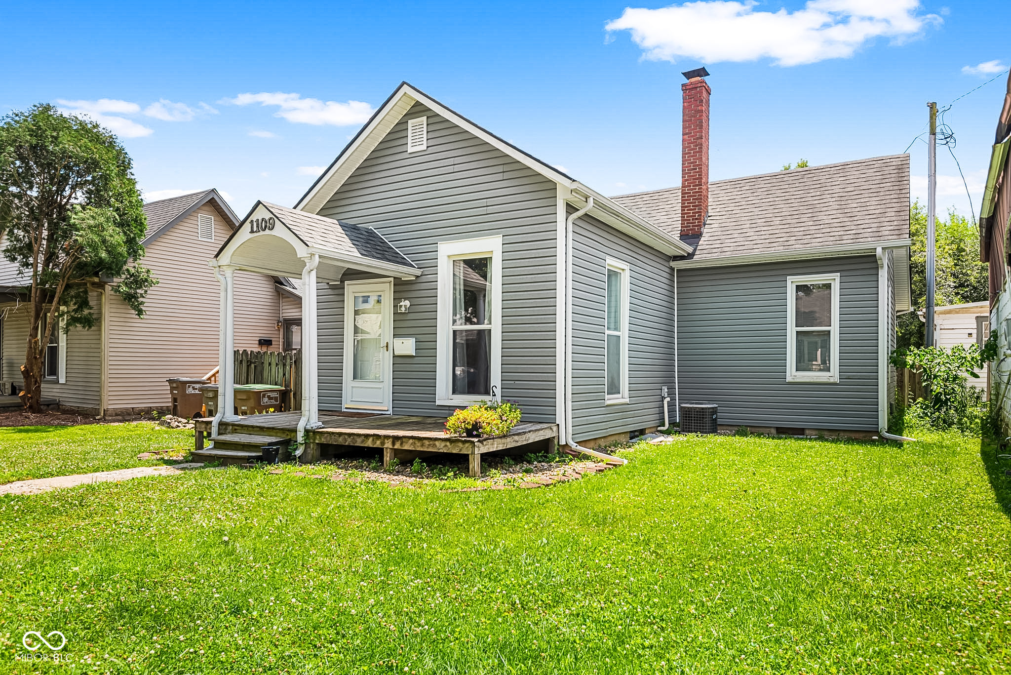 1109 23rd Street Columbus, IN 47201 - Photo 1 of 25