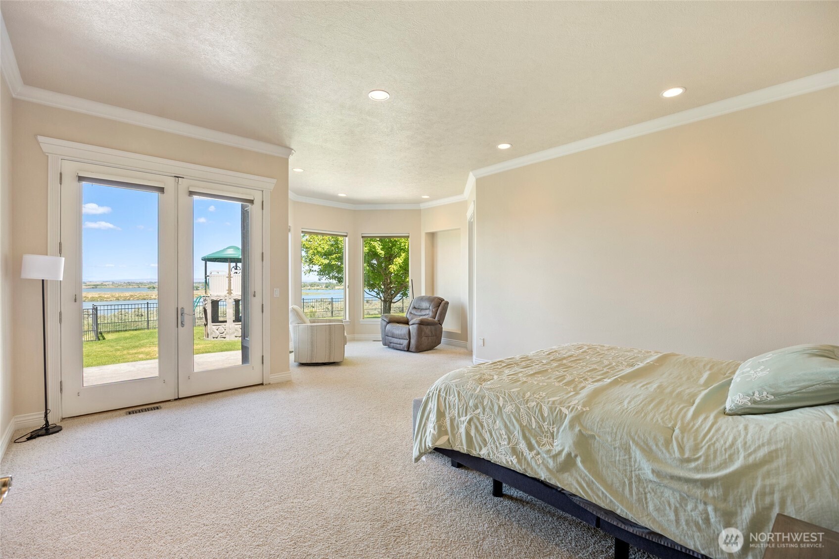 8596 Dune Lake Road Southeast Moses Lake, WA 98837 - Photo 21 of 40
